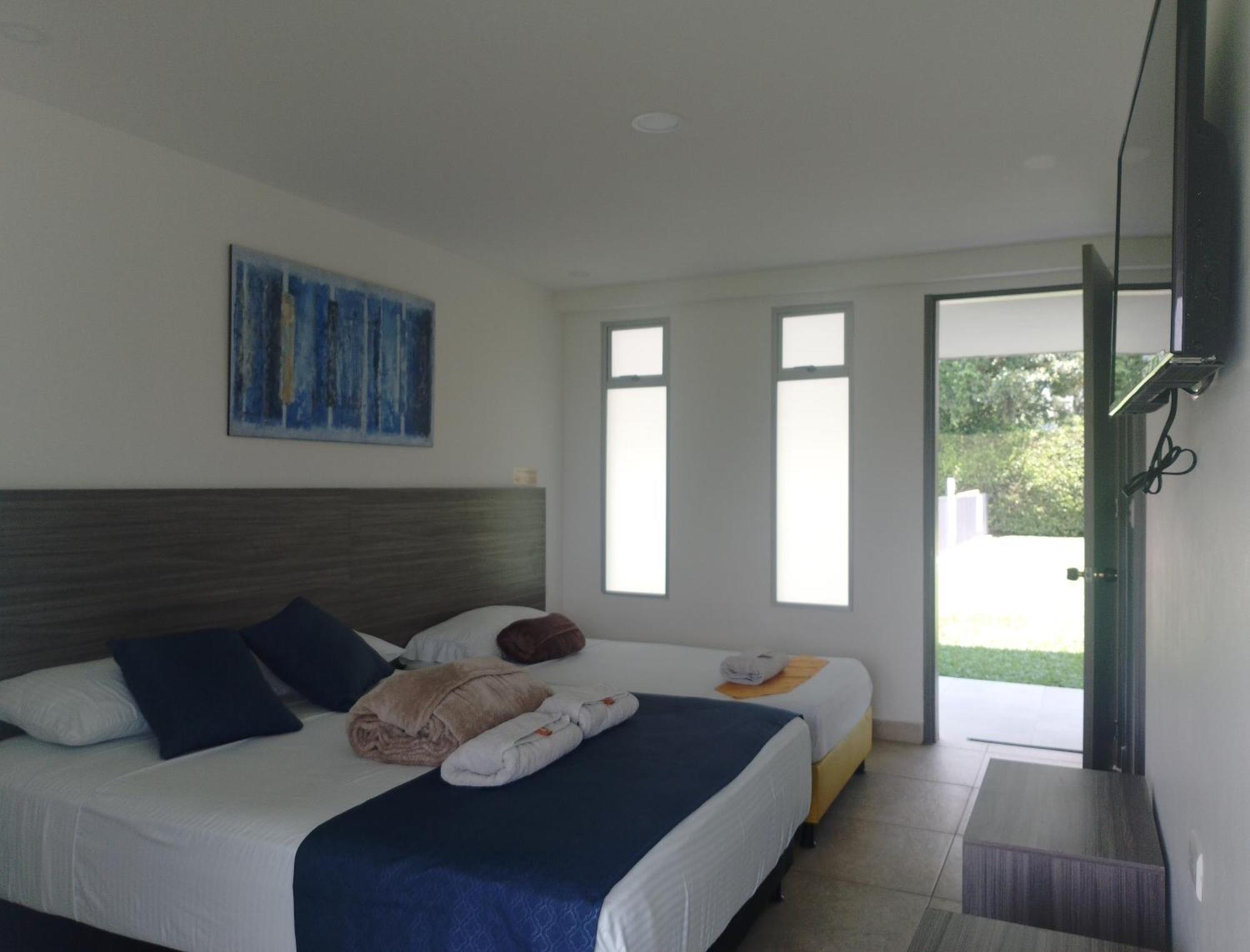 Hotel Palo Grande Cf Pereira Combia Екстер'єр фото